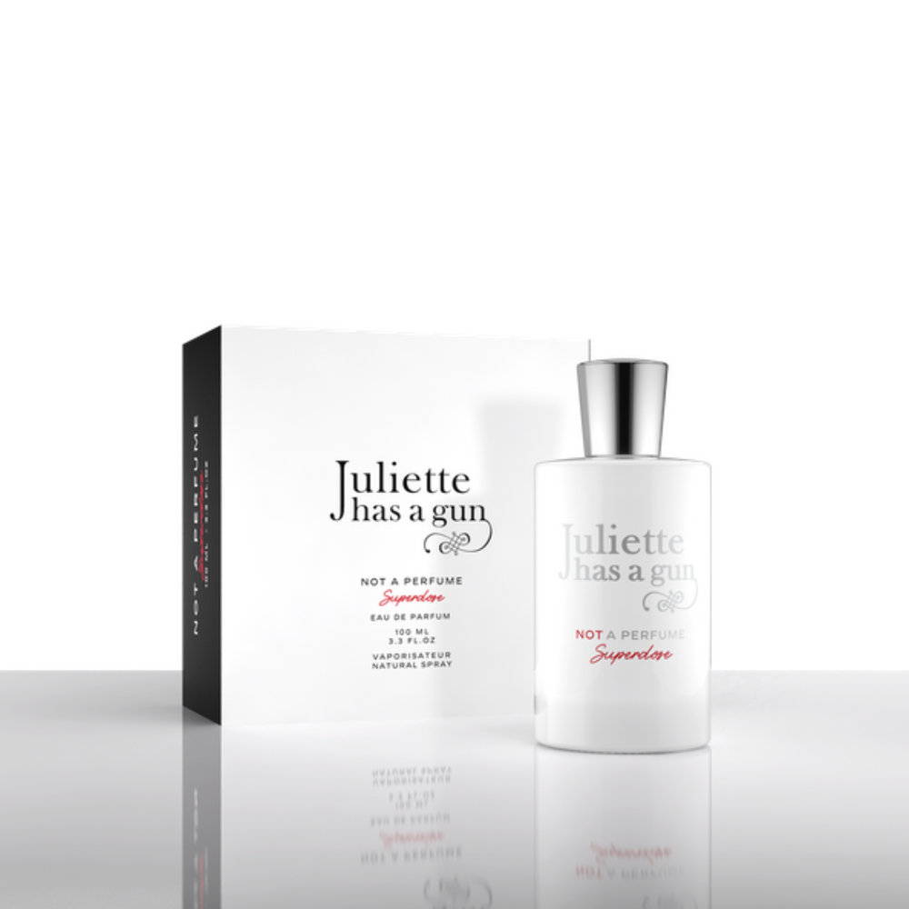 JulietteHasAGunSuperdose_Image 1