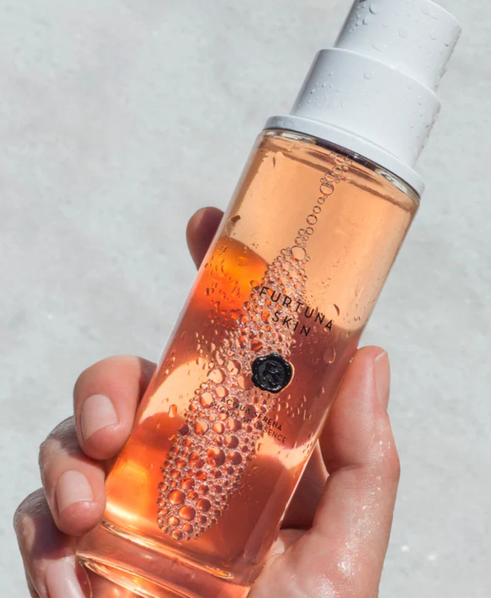 Micellar Cleansing Essence Lifestyle Image