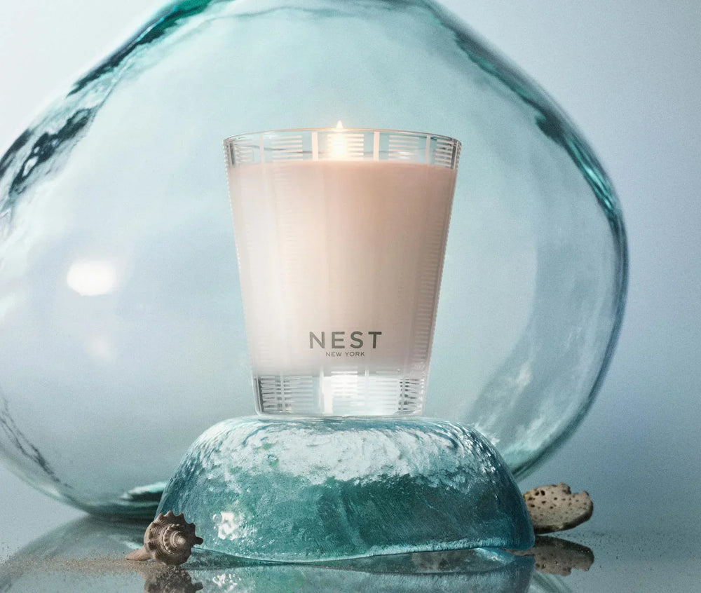 Ocean Mist & Sea Salt Classic Candle 8.1 oz Lifestyle Image