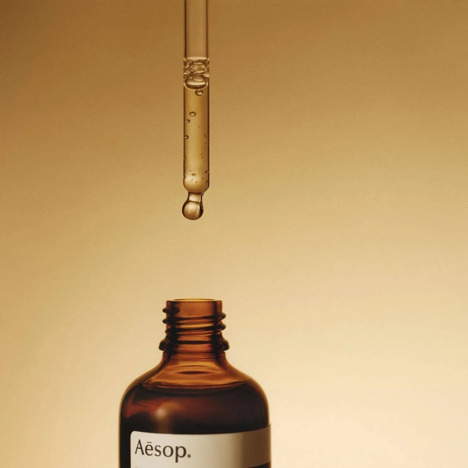 Aesop_Fabulous_Face_Oil_Lifestyle