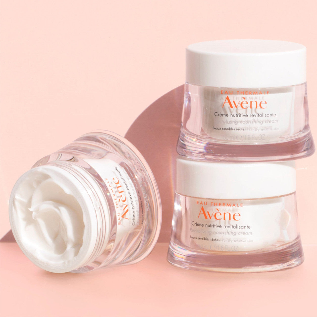 Avene_Revitalizing_Nourishing_Cream_Lifestyle_1