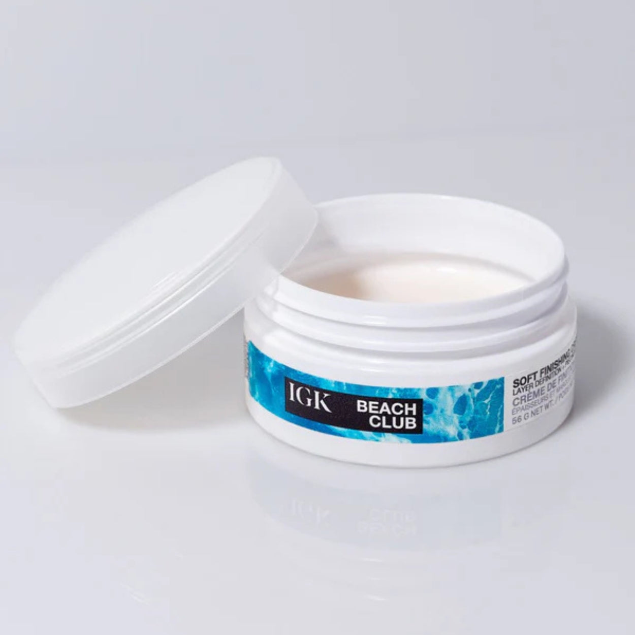 Beach Club Soft Styling Paste Lifestyle Image 1
