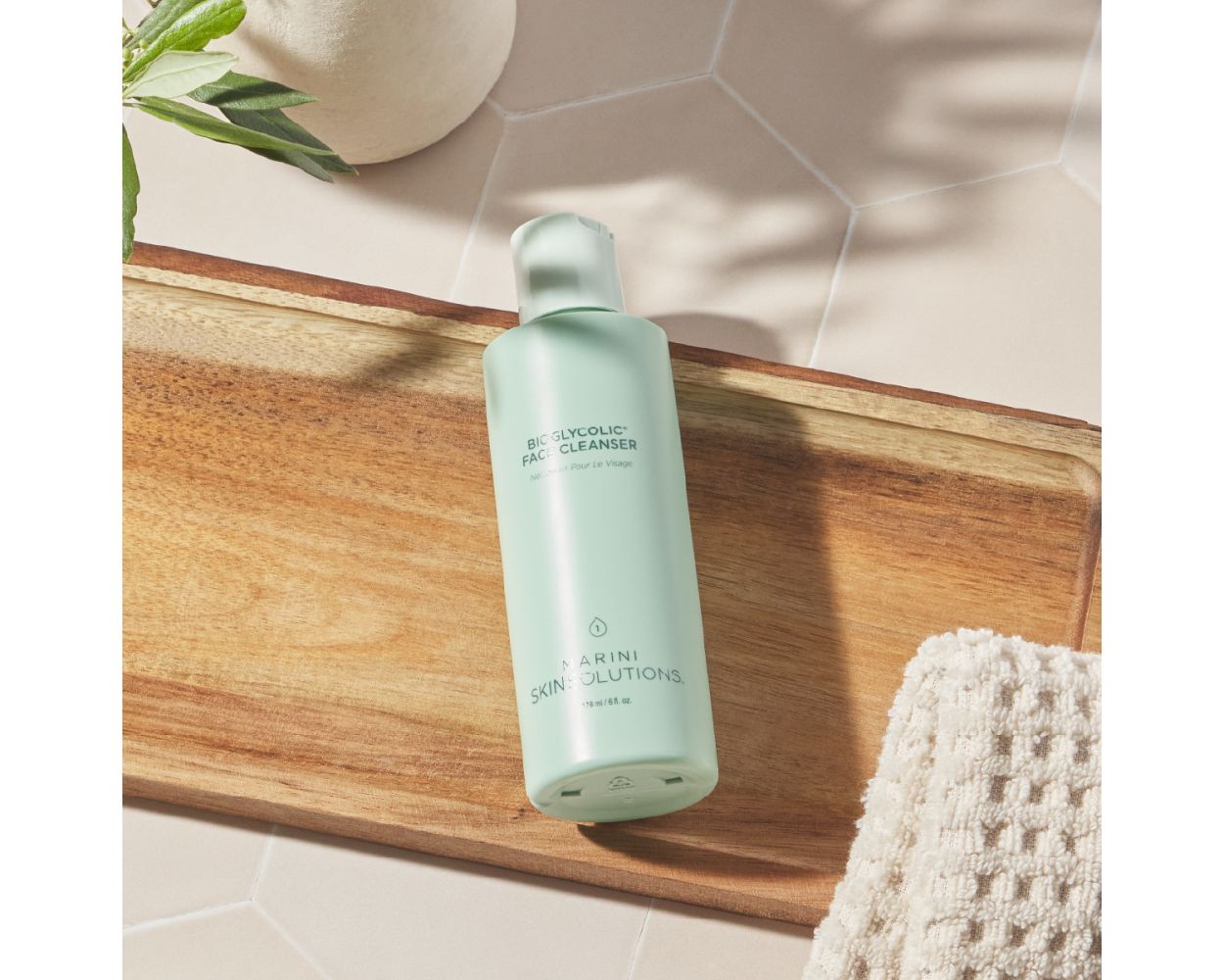Bioglycolic® Face Cleanser Lifestyle Image 2