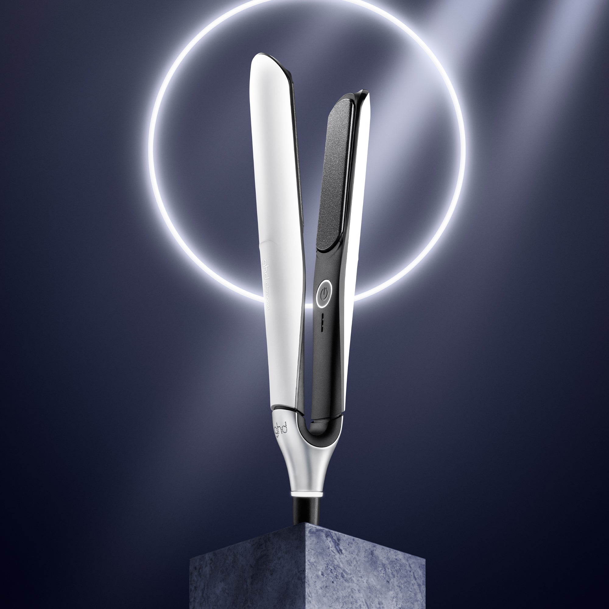 Chronos Hair Straightener in White