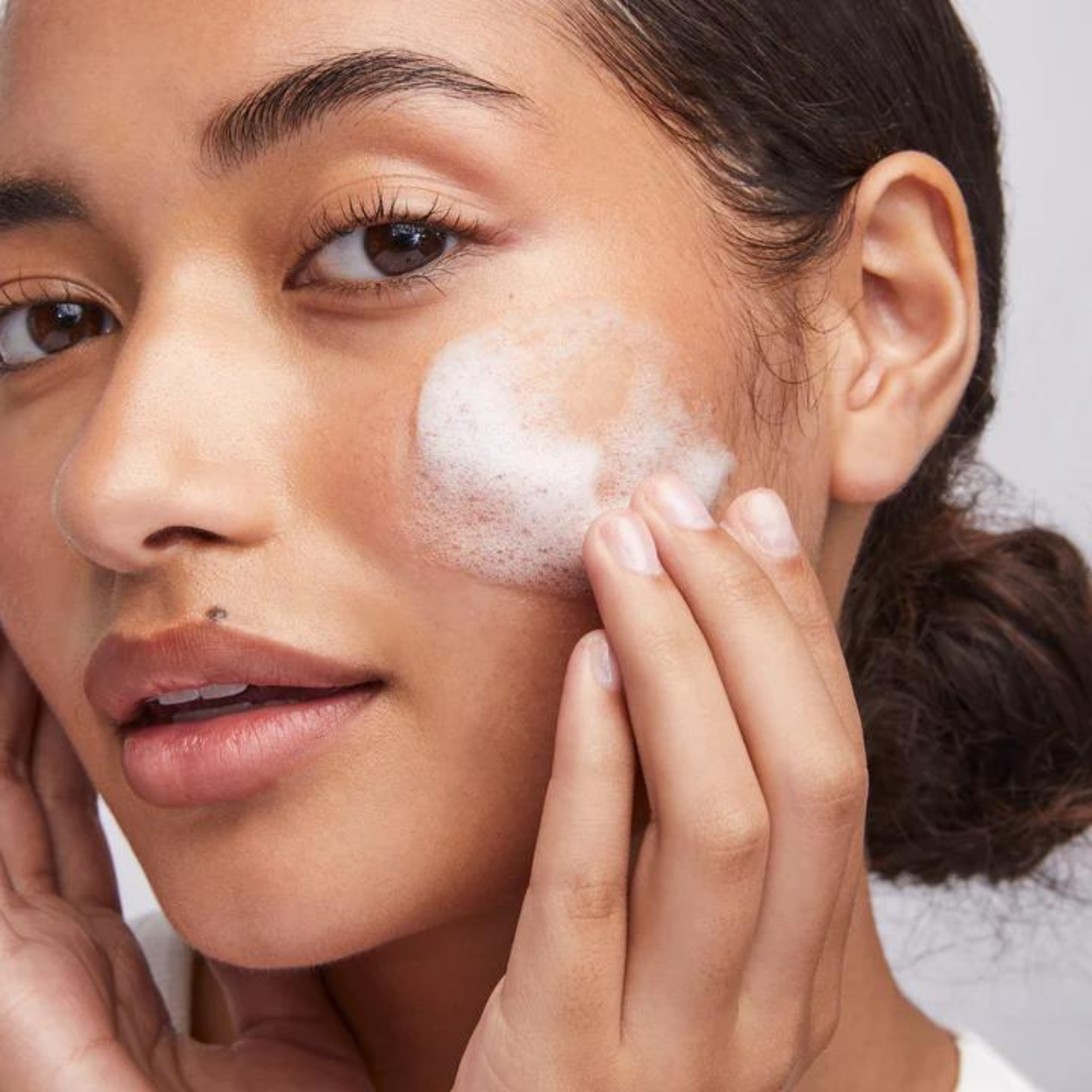Colorescience Barrier Pro 1-Step Cleanser Lifestyle