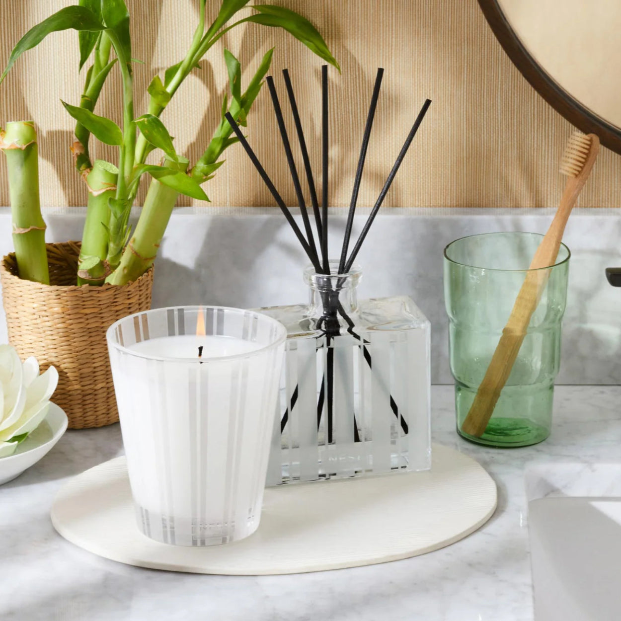 NestNewYorkBamboo-ReedDiffuser_image 6