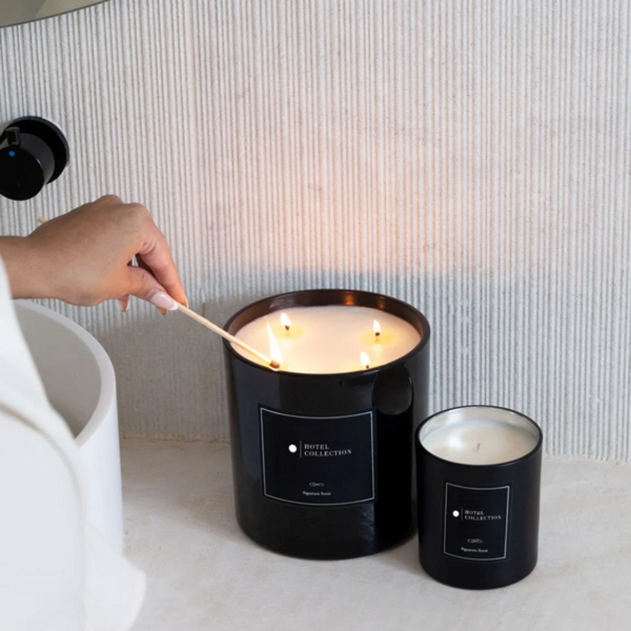 November Rain Mystify Candle (Black)