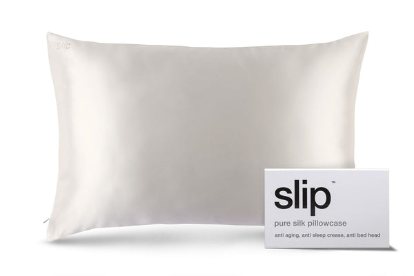 White Queen Zippered Pillowcase Hero Image 2